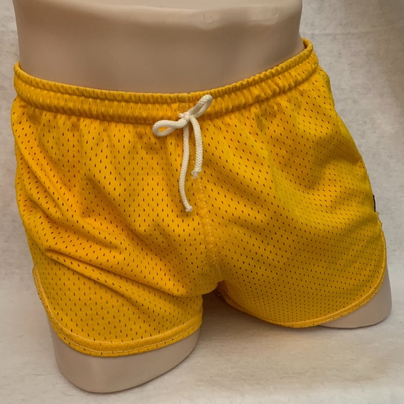 Ulloa Mesh Swim Trunks Large 3" inseam Gently worn 100% nylon pinpoint mesh - Picture 4 of 4